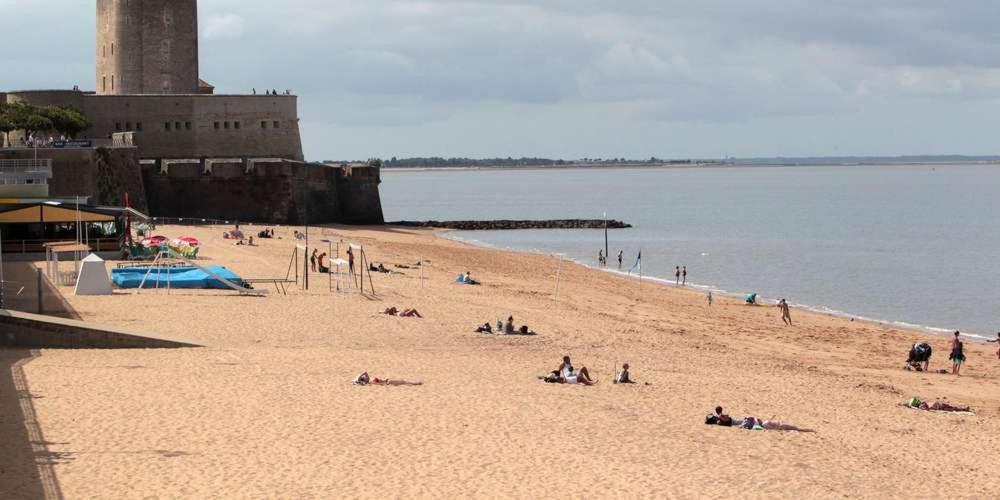 studio presqu'île Fouras proche de la plage parking privé Exterior foto